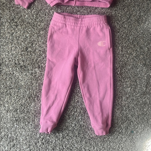 Champion Set - Picture 2 of 5